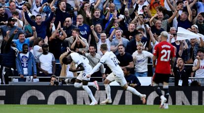 Man Utd defeat Tottenham 2-0