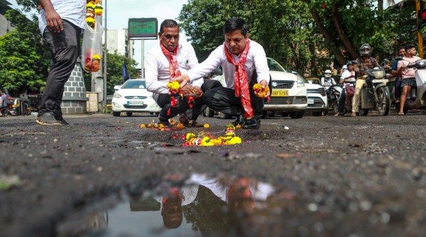 navi mumbai potholes