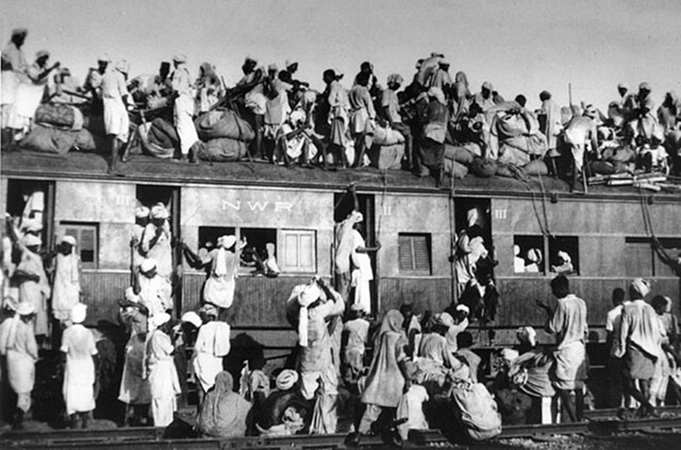 Overcrowded train transferring refugees during the partition of India, 1947. (Wikimedia Commons)