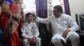 Raj meets Raj: Ailing 12-yr-old delighted as Thackeray arrives with toys & sweets