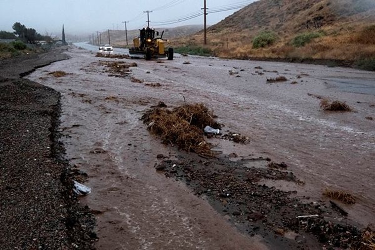 Tropical Storm Hilary Lashes California And Mexico, Swamping Roads And ...