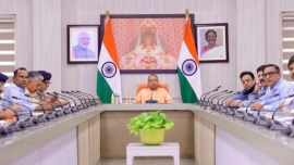 Yogi Adityanath, Yogi adityanath review meeting, Safe City Project, UP CM instructions, CCTVs in all police stations, CCTV cameras, public cooperation, indian express news