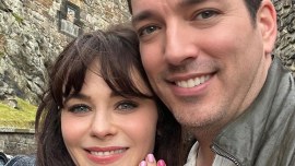 Zooey Deschanel and Jonathan Scott