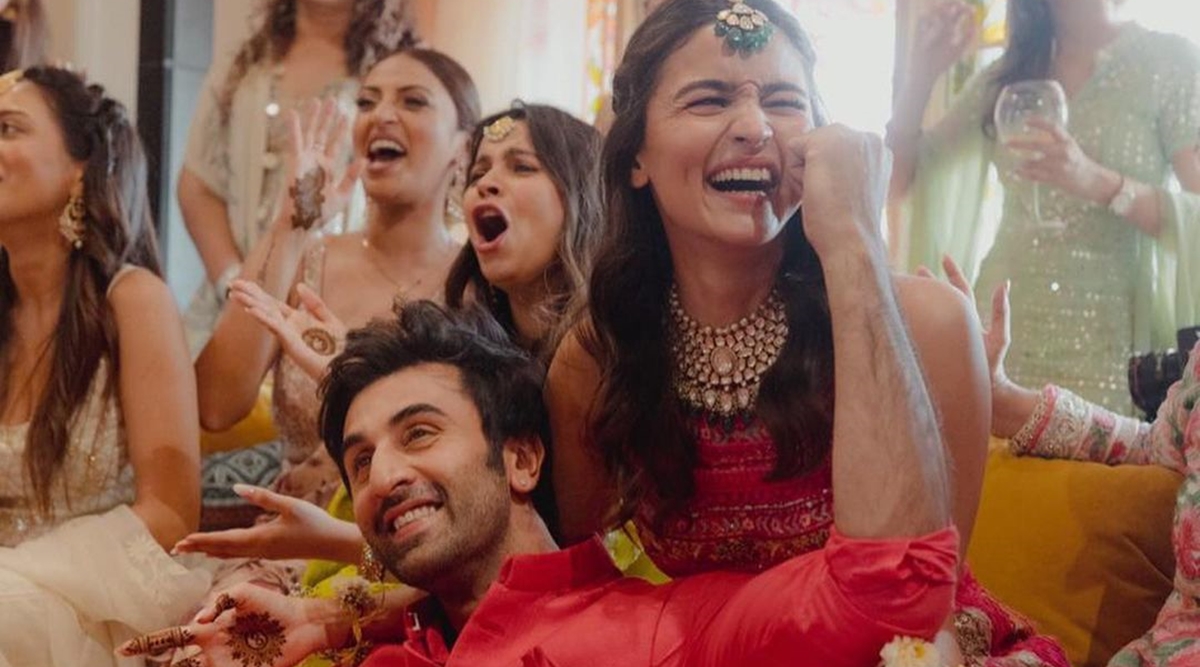 Alia Bhatt had three requests for her mehendi design at her wedding with  Ranbir Kapoor, reveals artist Jyoti Chedda: 'Wrapped her mehendi in half an  hour' | Bollywood News - The Indian Express