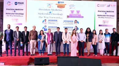 cancer news, cancer treatment, Experts discussion on cancer treatment, advancements in cancer treatment, cancer challenges, cancer problems, indian exprsess news