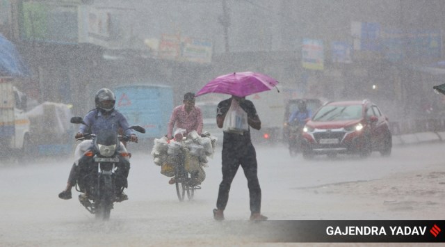 Delhi wakes up to rainfall, more expected through the day | Delhi News ...