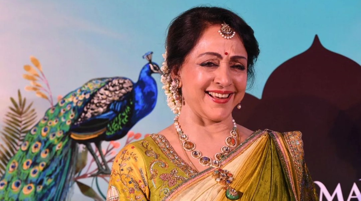 Hema Malini Sax Video - Hema Malini asks producers to sign her: 'I would like to do filmsâ€¦' |  Bollywood News - The Indian Express