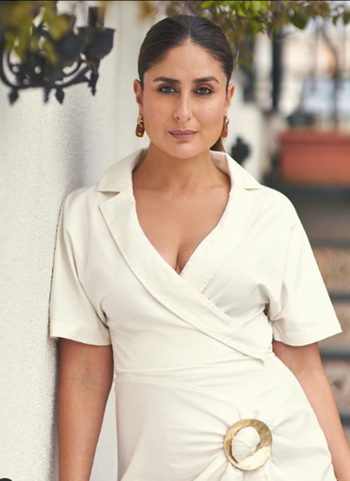1200px x 1648px - Kareena Kapoor Khan stuns in white thigh-high slit dress | Fashion News -  The Indian Express