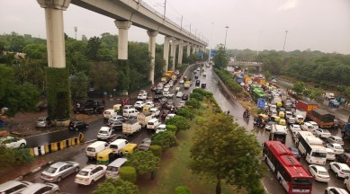 Delhi traffic news, Delhi traffic management, delhi bus movement, Dhaula Kuan, delhi traffic jams, indian express news