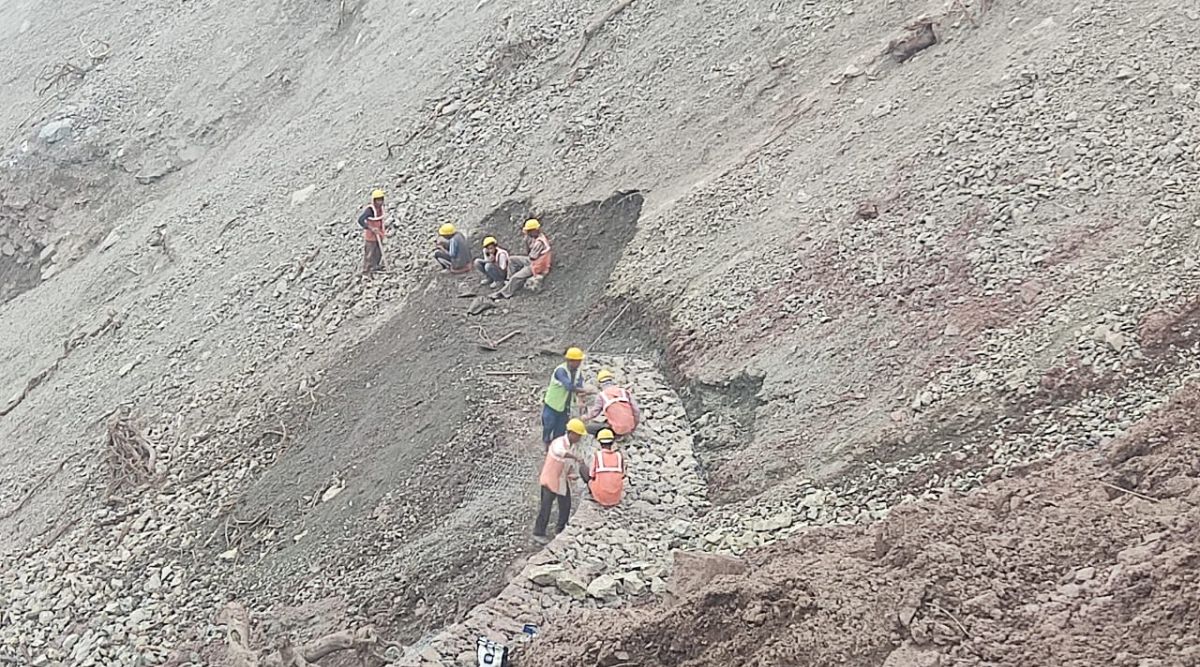 Restoration work on 240-m patch at NH-5 begins - Vimarsana News