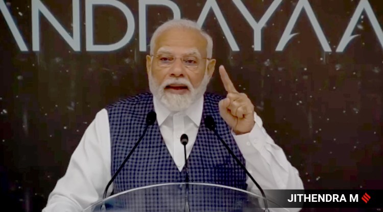 pm modi bengaluru isro