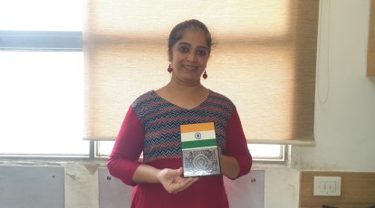 Www Indian Varli Xxx Videos - A year on, Pune artist distributes special Warli-Indian flag souvenirs to  popularise tribal art | Pune News - The Indian Express