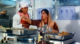 shah rukh khan and farida jalal