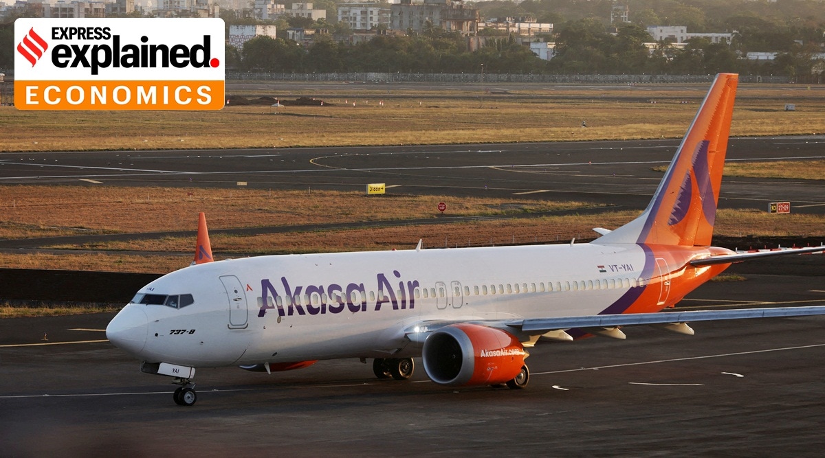 An Akasa Air passenger aircraft taxis on the tarmac at Chhatrapati Shivaji International Airport in Mumbai, India, May 2, 2023.
