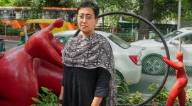 Atishi inspects beautification outside Habitat Centre