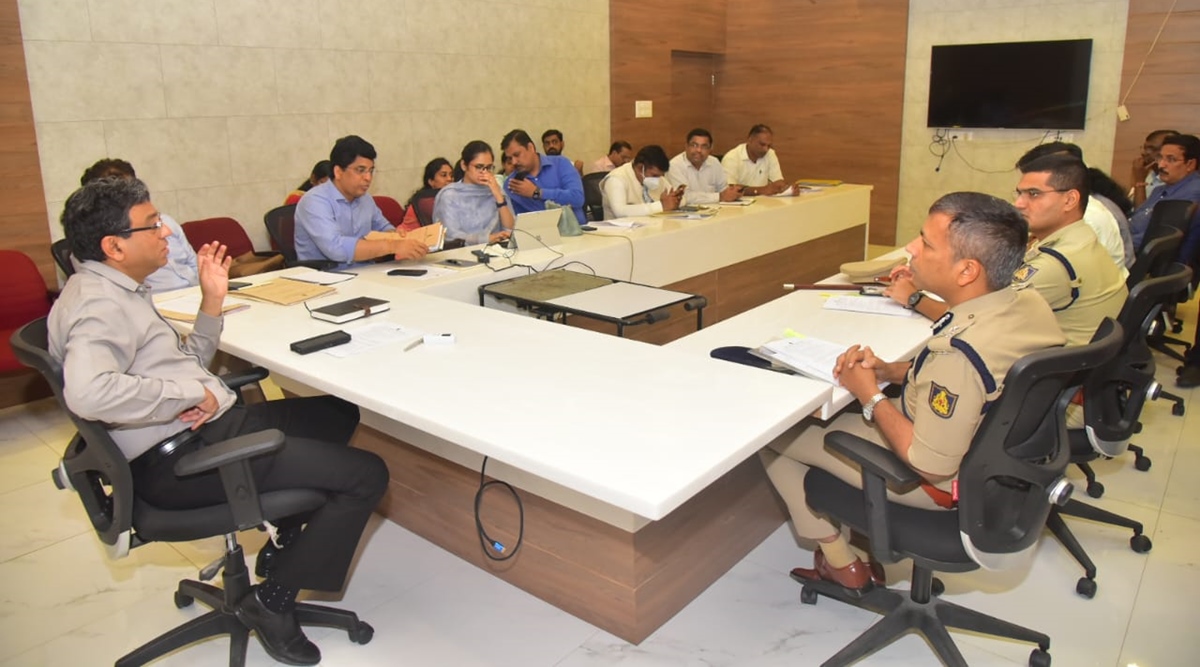 Bengaluru Civic Body Chief Holds Meeting Ahead Of Ganesh Chaturthi ...