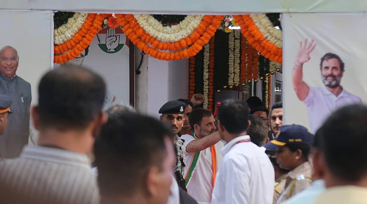 Post INDIA conclave, Rahul Gandhi meets Congress workers at Tilak Bhavan | Mumbai News