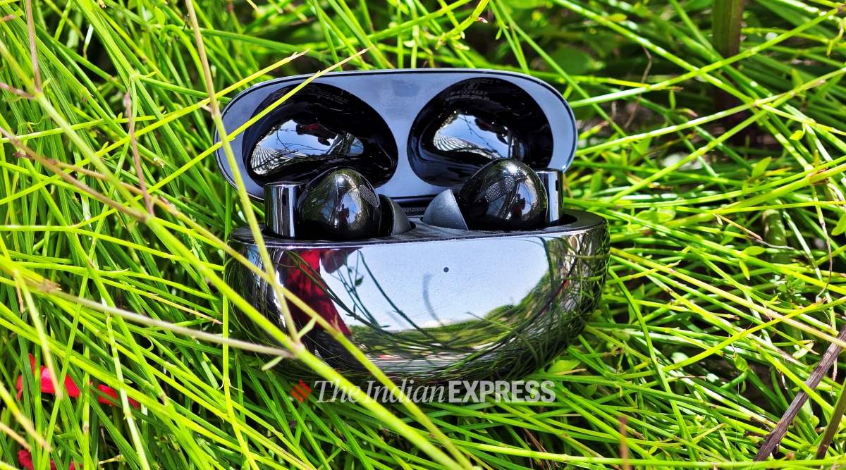 Realme Buds Air 5 Pro review: Built-in tweeters drive these glossy TWS  earbuds