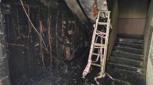 33 rescued, none hurt after fire in Andheri residential building