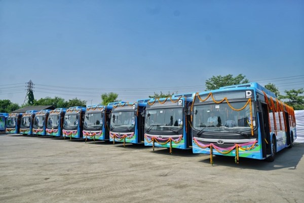 delh e buses