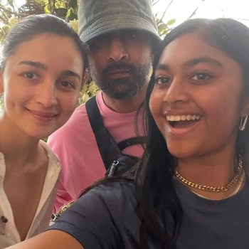 Viral Photos: Alia Bhatt And Ranbir Kapoor Return From Their Vacation In  New York - The Daily Guardian