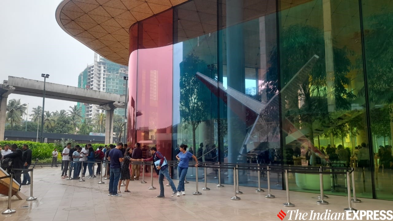 apple bkc store iphone sale 2