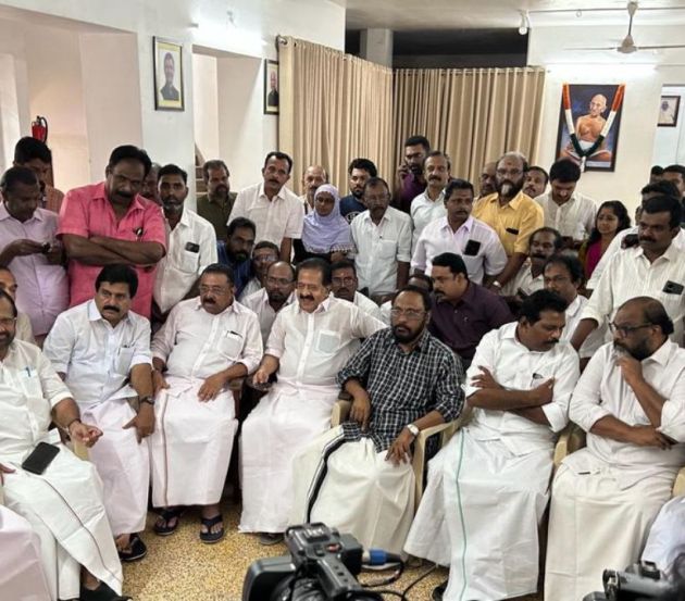 Congress leader Ramesh Chennithala along with party workers watching election results at PCC headquarters in Thiruvananthapuram (IE Malayalam)