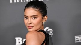 cherry cola lip trend, kylie jenner, makeup, beauty trends