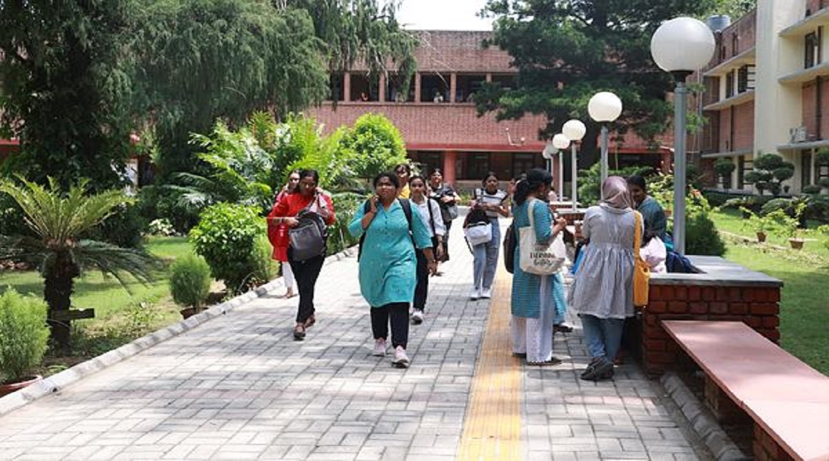 DU Admissions 2023: Delhi University To Announce Vacant Seats For Spot ...