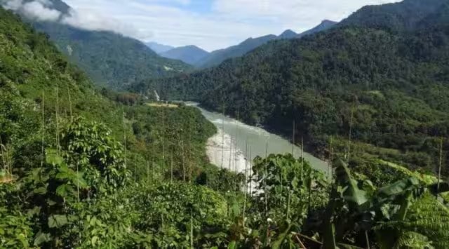 उत्तराखंड: वन कर्मियों ने पतंजलि को हिमालय में 100 किलो की मूर्ति स्थापित करने से रोका