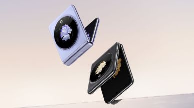 Tecno Phantom flip phone