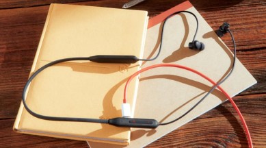 neckband earphones featured