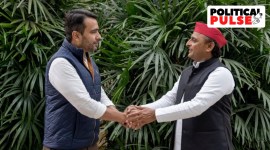 Samajwadi Party chief Akhilesh Yadav with Rasthriya Lok Dal chief Jayant Chaudhary