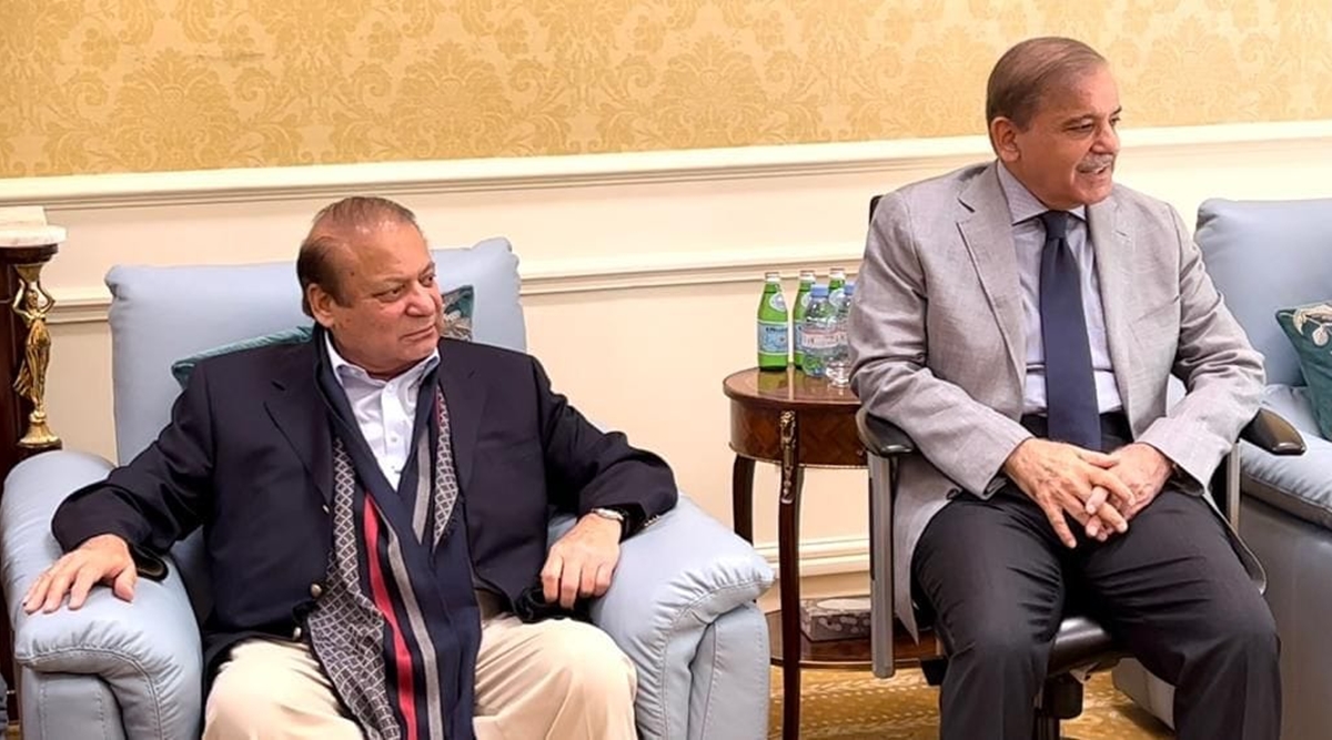 Former Pakistan Prime Ministers, and brothers, Nawaz Sharif and Shehbaz Sharif.