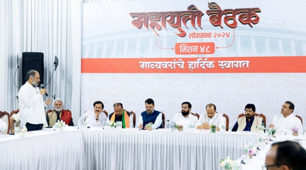 Eknath Shinde, Devendra Fadnavis, Ajit Pawar and others during meeting