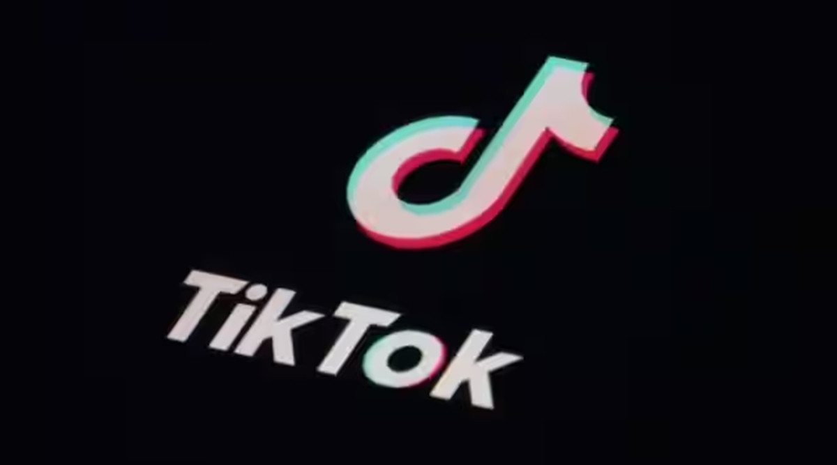 The 'girlfriend effect': TikTok is debating whether dating women