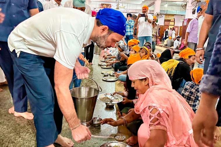 Rahul Gandhi at Golden Temple