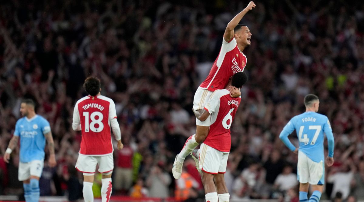 Substitute Martinelli fires Arsenal to late win over Man City
