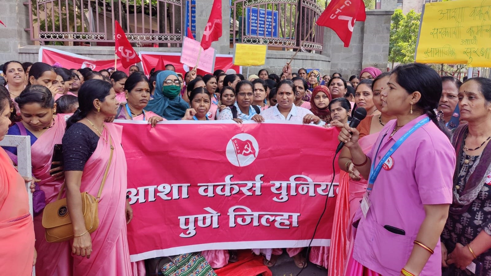 Day 14 of strike: 200 ASHA workers demonstrate at PMC main building ...
