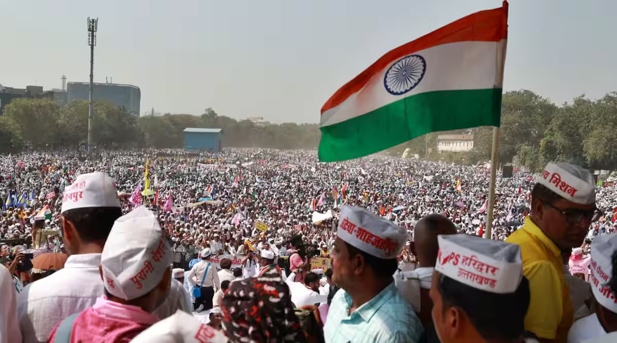 ‘restore Old Pension Scheme Thousands Protest At Ramlila Maidan Delhi News The Indian Express 0061