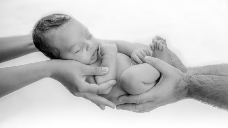 Successful pregnancy after 9 abortions