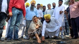 Kaimbwala village, Chandigarh, Road construction, Substandard materials, Bharatiya Janata Party, BJP, Municipal Corporation, Aam Aadmi Party, AAP, Ward Number-1, Jaswinder Kaur