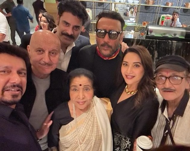 Ganapath's special screening