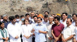 AAP BJP loggerheads over clearing delhi's three landfills, Delhi Bhalswa landfill, Chief Minister Arvind Kejriwal, Virendra Sachdeva visits Ghazipur landfill, delhi new mountain of garbage, indian express news