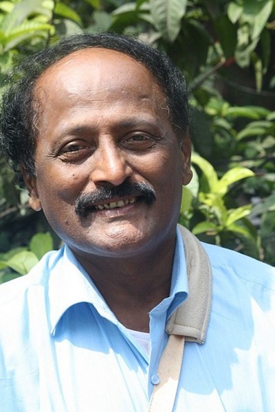 Writer Kum Veerabhadrappa filed a complaint at Kottur Police Station in Vijayanagar district. Nineteen threat letters were sent to his home. Wikipedia 
