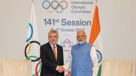 Indian Prime Minister Narendra Modi meets IOC President Thomas Bach at the 141st IOC Session in Mumbai. (PHOTO: IOC Media)