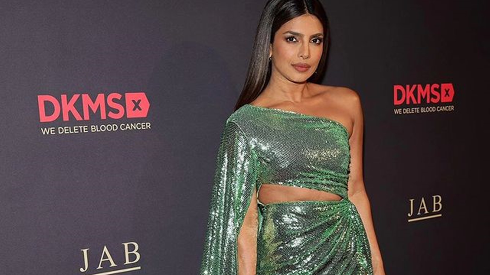 1600px x 900px - Priyanka Chopra's latest photos from DKMS Gala 2023 show her at shimmery  best, fan calls her 'most beautiful woman in the world' | Bollywood News -  The Indian Express