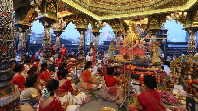 Durga Puja Carnival tomorrow, Mamata banerjee, West Bengal Durga Puja, Durga Puja, Dussehra, bengal Durga Puja celebrations, Durga Puja festivities, durga puja news, indian express news