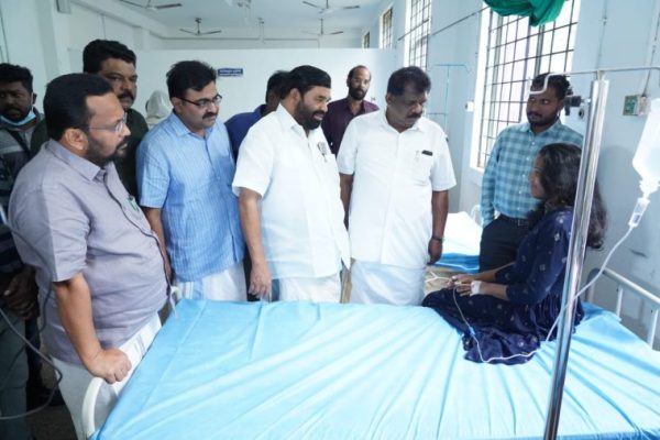 Kerala Revenue Minister Rajan, Cooperation minister VN Vasavan, Transport Minister Antony Raju, Kochi Muncipal Corporation Mayor Anilkumar visiting the injured at Govt Medical College, Ernakulam.Source: PRD, Kerala