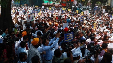 Delhi excise policy case, arrests in Delhi excise policy case, Delhi excise case, Delhi liquor case, manish sisodia, sanjay singh, aap protest, snajay singh arrest, satyendra jain, implementation of the Delhi Excise Policy, CBI, ED, indian express news